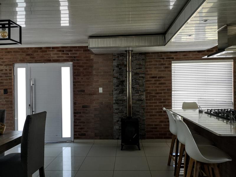 To Let 4 Bedroom Property for Rent in Edgemead Western Cape